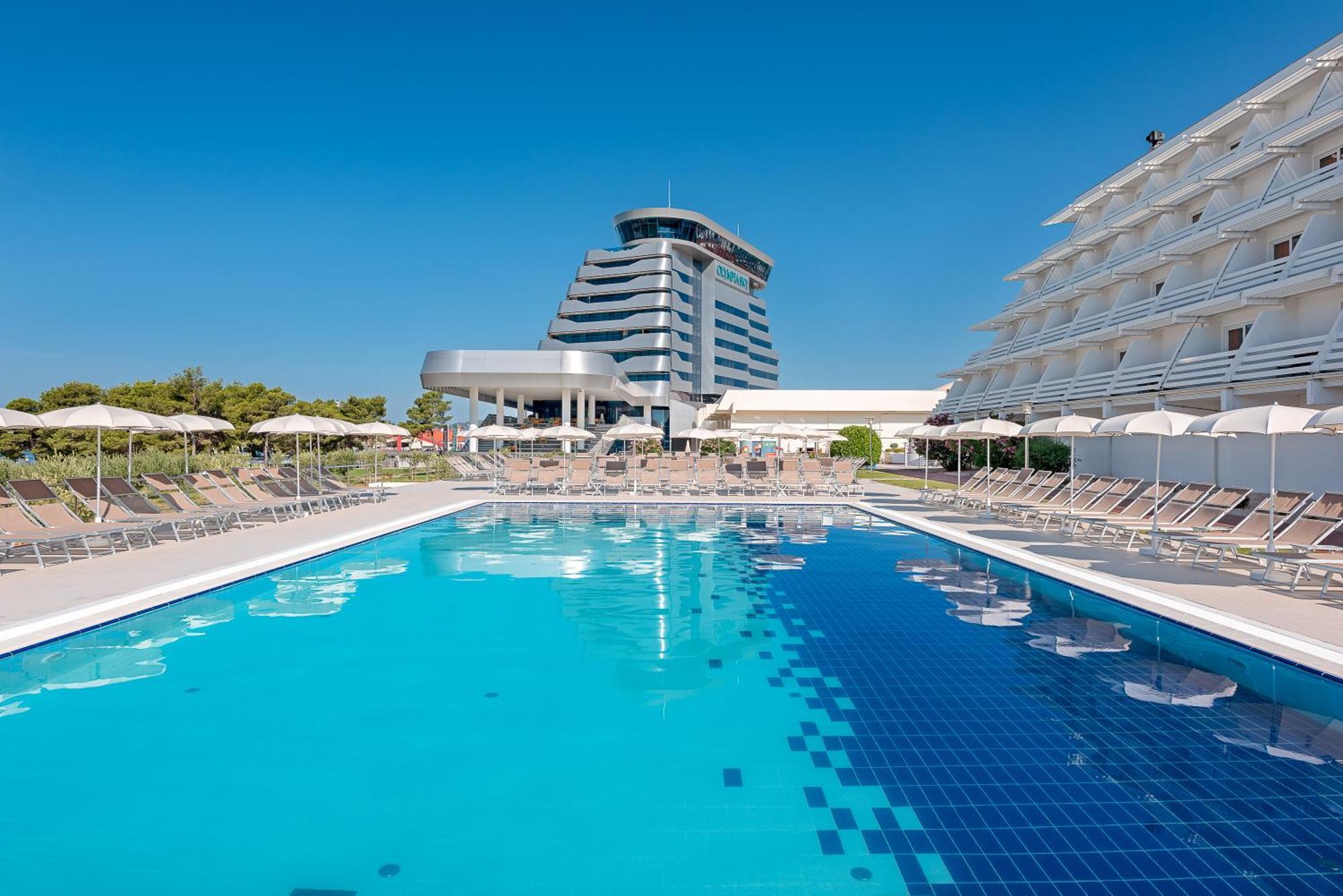 Hotel Olympia Vodice Bagian luar foto